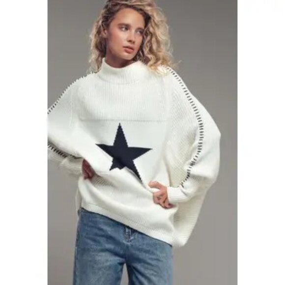 BOUTIQUE Sweaters - Star Knit Oversized Sweater Top - S/M